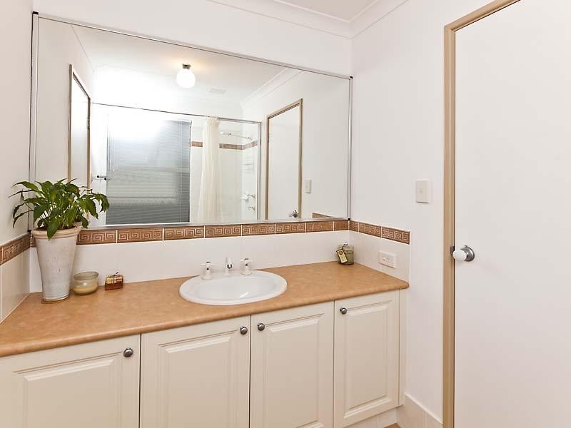 24 Cecil Street, Glen Forrest WA 6071