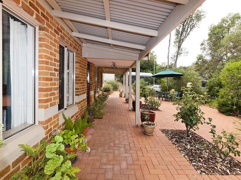 24 Cecil Street, Glen Forrest WA 6071