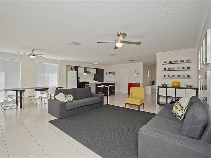 5 Parkfarm Drive, South Guildford WA 6055