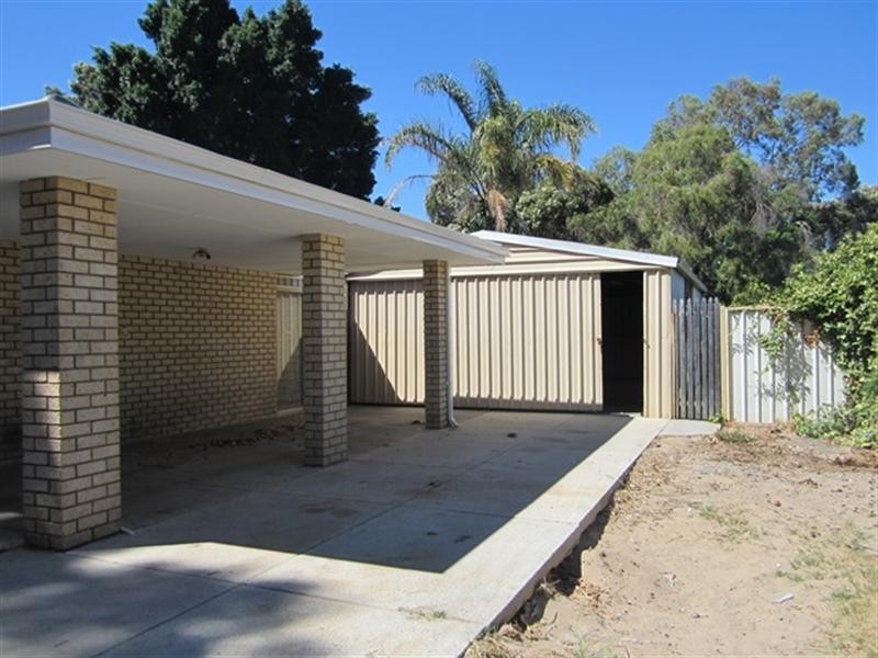 22 Crossway, Swan View WA 6056