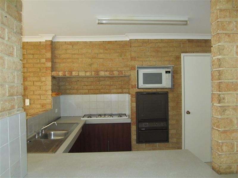 22 Crossway, Swan View WA 6056