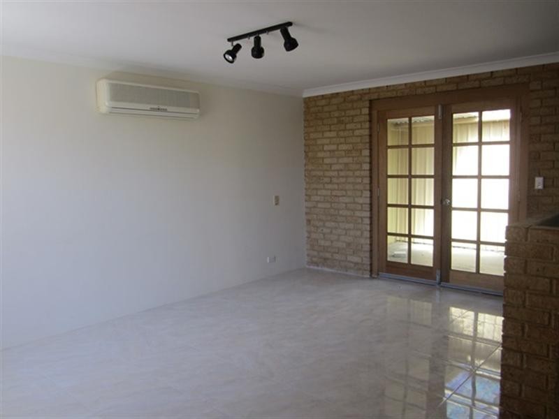 22 Crossway, Swan View WA 6056