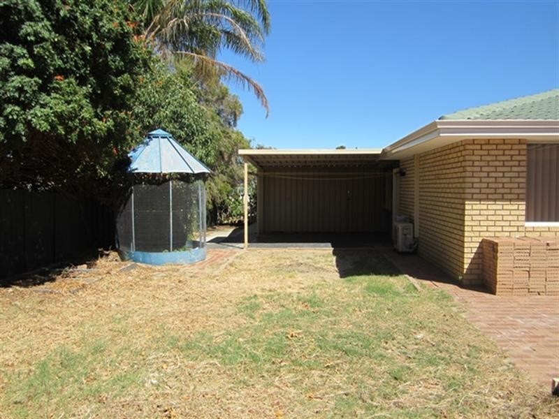 22 Crossway, Swan View WA 6056