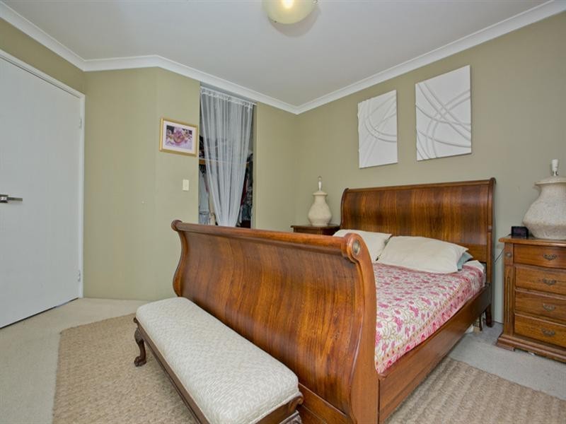 85 Stapleford Place, Swan View WA 6056