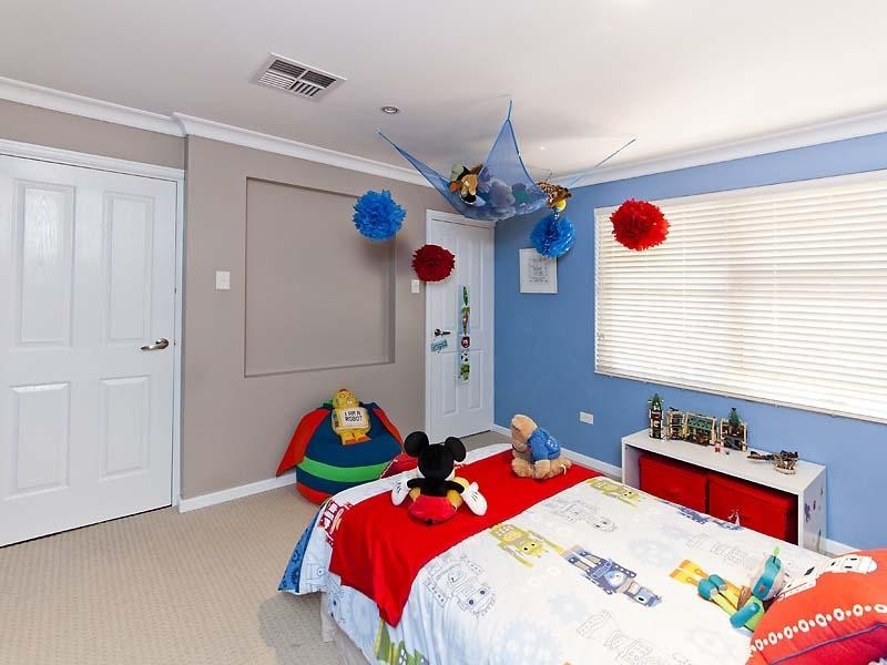 128 Riverview Avenue, South Guildford WA 6055