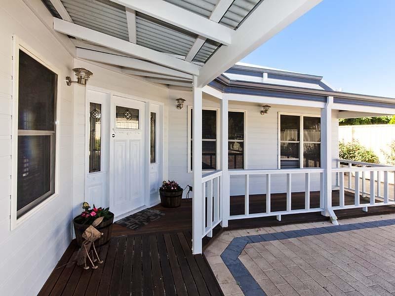 128 Riverview Avenue, South Guildford WA 6055