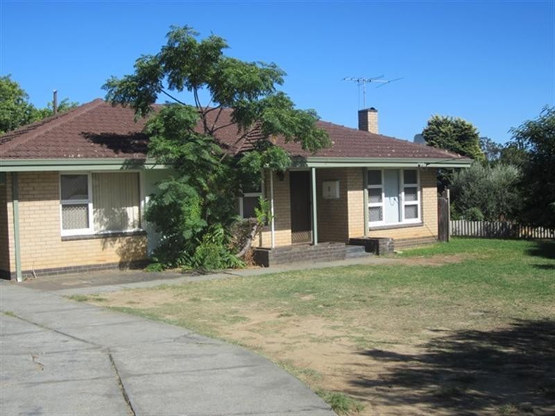 5 Hamilton Terrace, Greenmount WA 6056