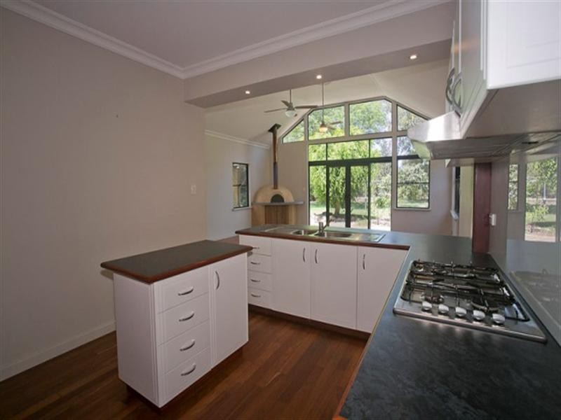 10 Christina Street, Hazelmere WA 6055