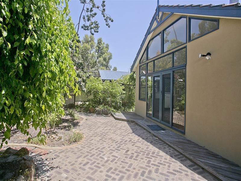 10 Christina Street, Hazelmere WA 6055