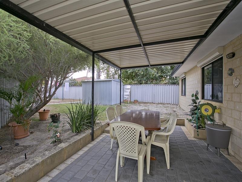 4 Altai Dale, Stratton WA 6056