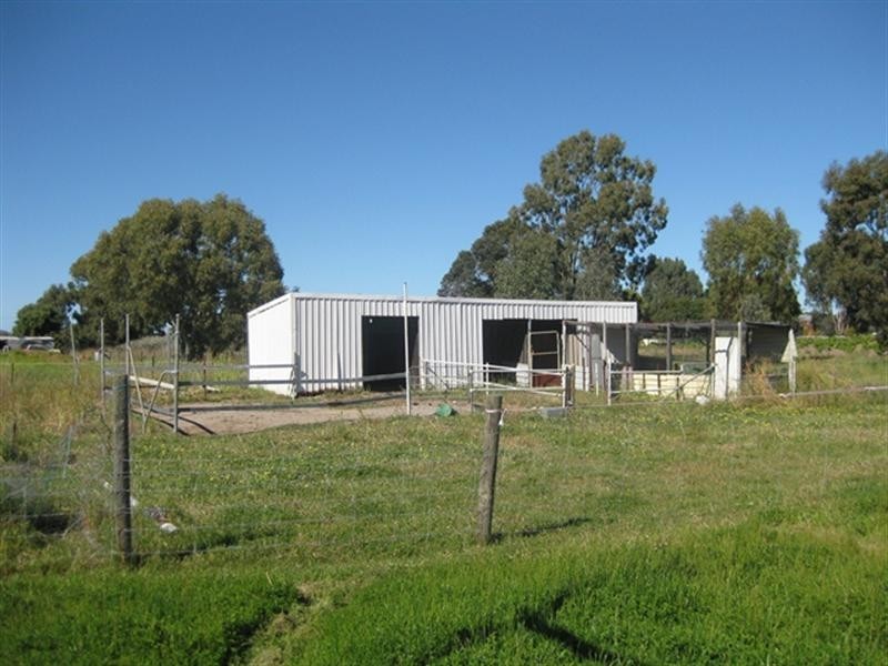 127 Lefroy Avenue, Herne Hill WA 6056