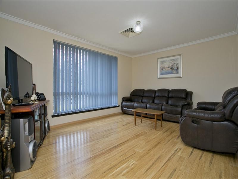 20 Christina Street, Hazelmere WA 6055