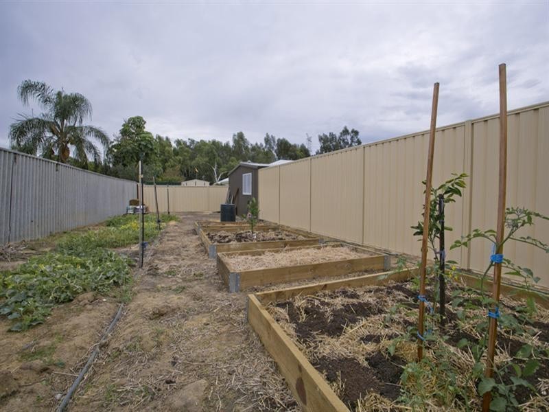 20 Christina Street, Hazelmere WA 6055