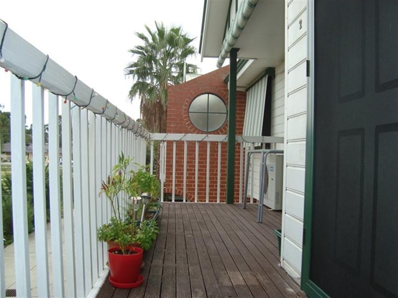 2/30 Montreal Road, Woodbridge WA 6056