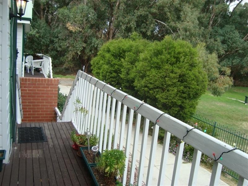 2/30 Montreal Road, Woodbridge WA 6056