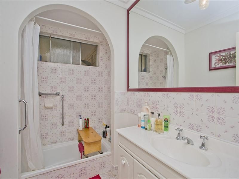 14 Hardey Road, Glen Forrest WA 6071