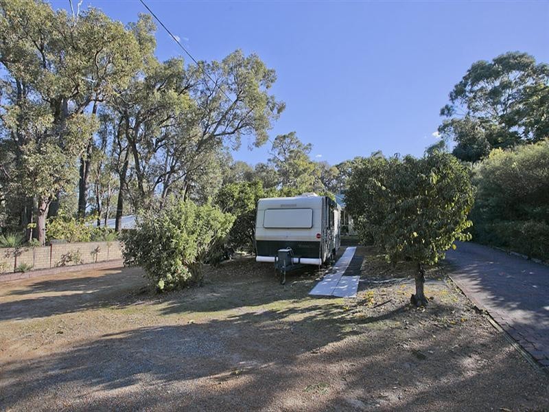 14 Hardey Road, Glen Forrest WA 6071