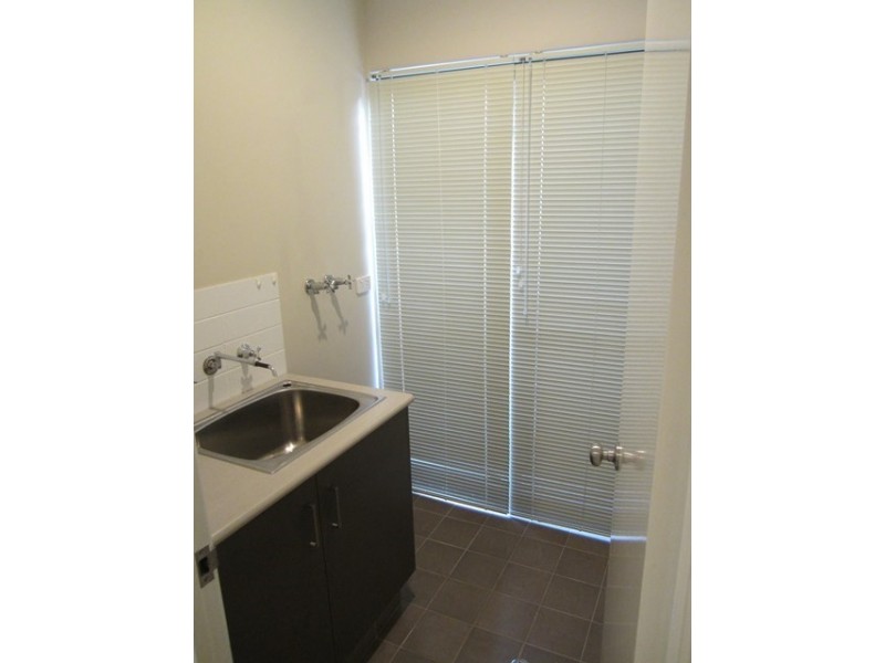 2/24 Cope Street, Midland WA 6056