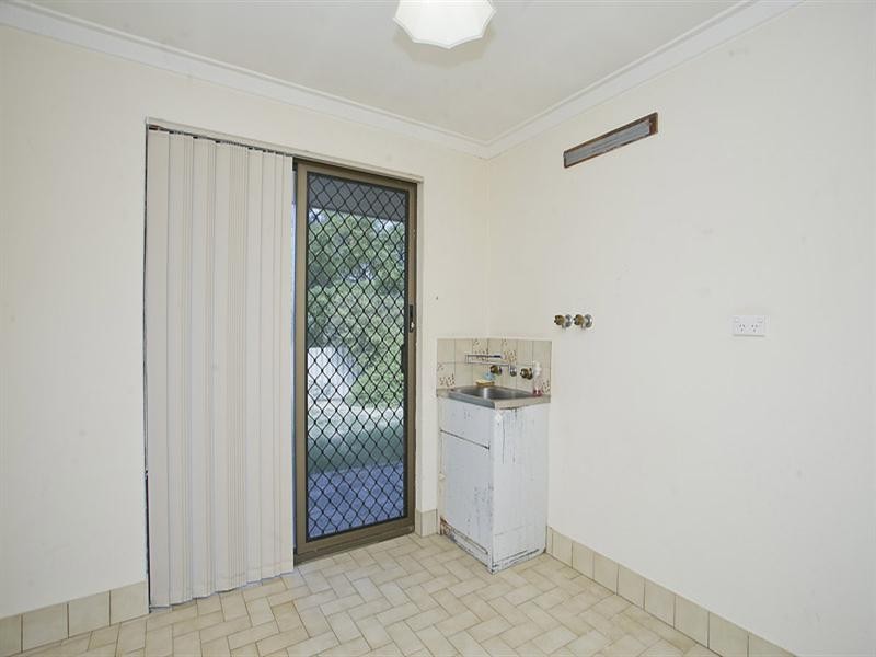 220a Blackadder Road, Swan View WA 6056