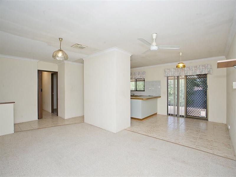 220a Blackadder Road, Swan View WA 6056