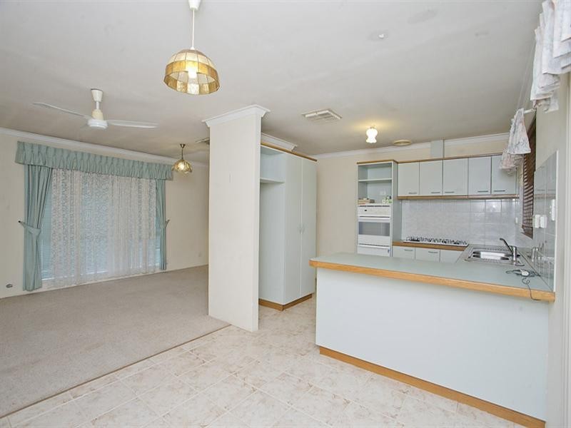220a Blackadder Road, Swan View WA 6056
