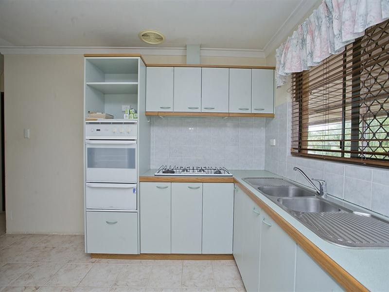 220a Blackadder Road, Swan View WA 6056