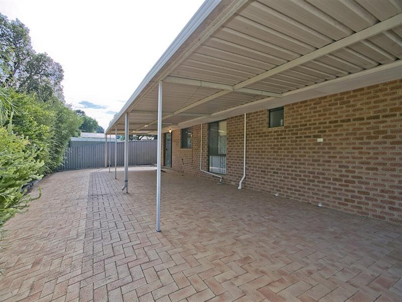 220a Blackadder Road, Swan View WA 6056