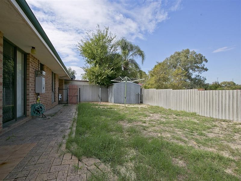 220a Blackadder Road, Swan View WA 6056