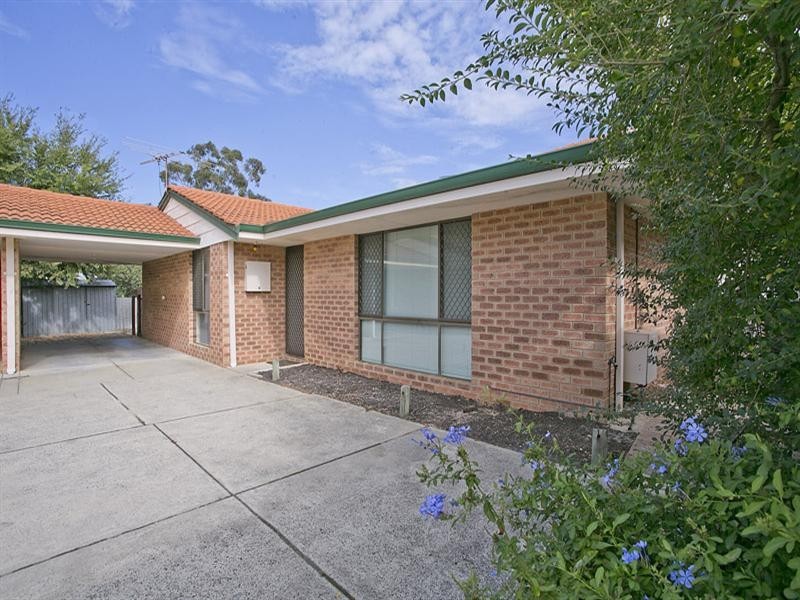 220a Blackadder Road, Swan View WA 6056