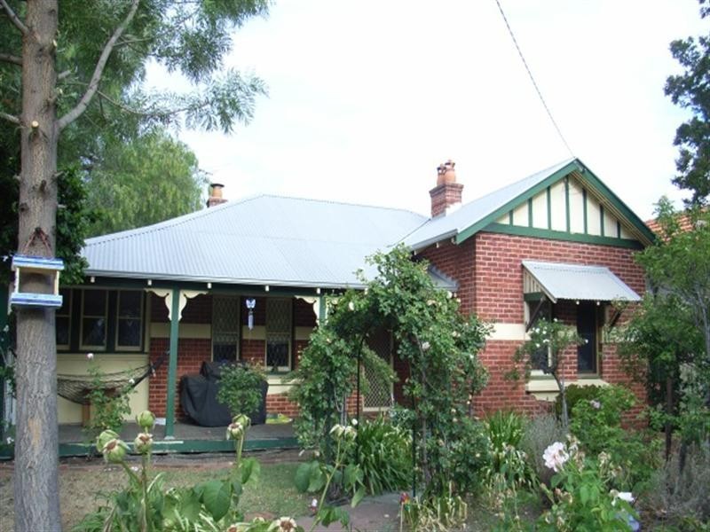 14 Third Avenue, Woodbridge WA 6056