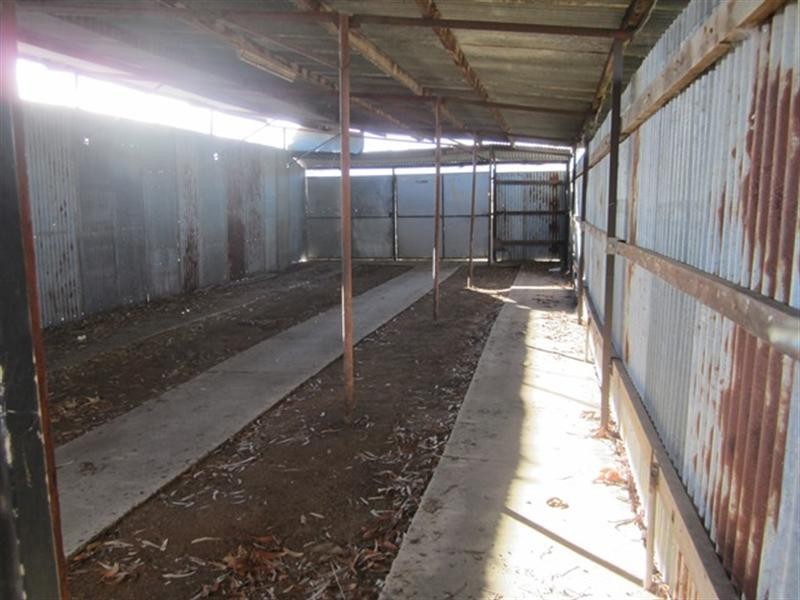 60 Gugeri Road, Middle Swan WA 6056