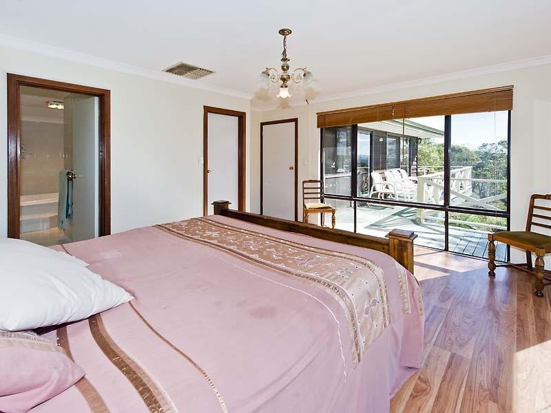 2 Sunset Hill Road, Swan View WA 6056