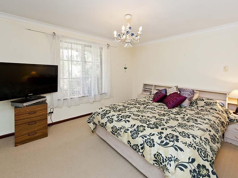 2 Sunset Hill Road, Swan View WA 6056