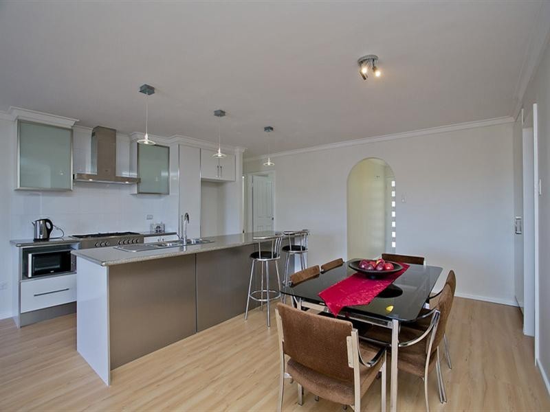 8 Gumnut Close, Swan View WA 6056