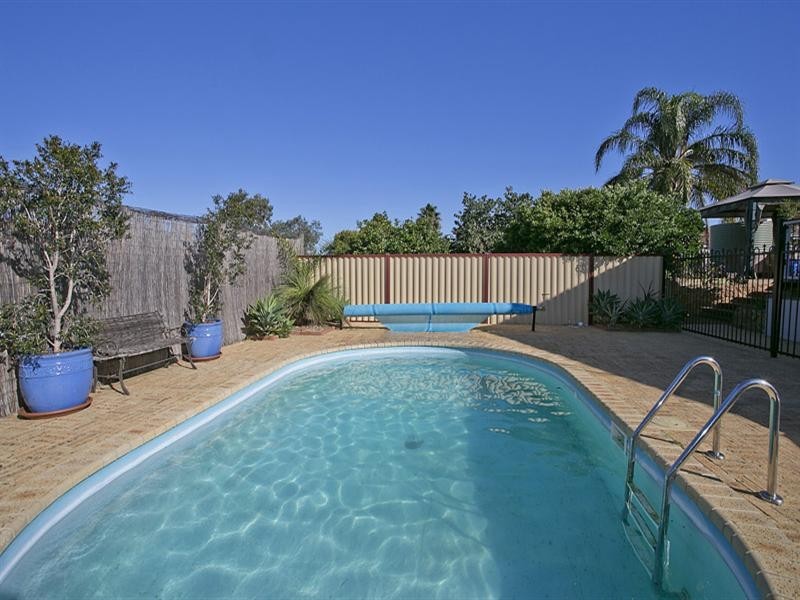 8 Gumnut Close, Swan View WA 6056