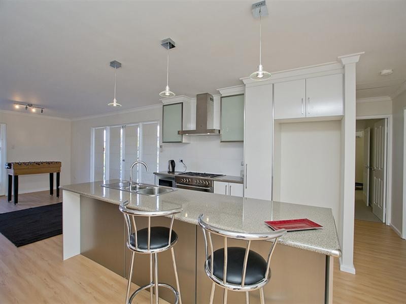 8 Gumnut Close, Swan View WA 6056