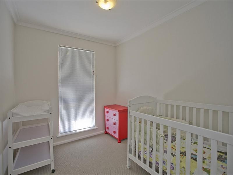 8 Gumnut Close, Swan View WA 6056