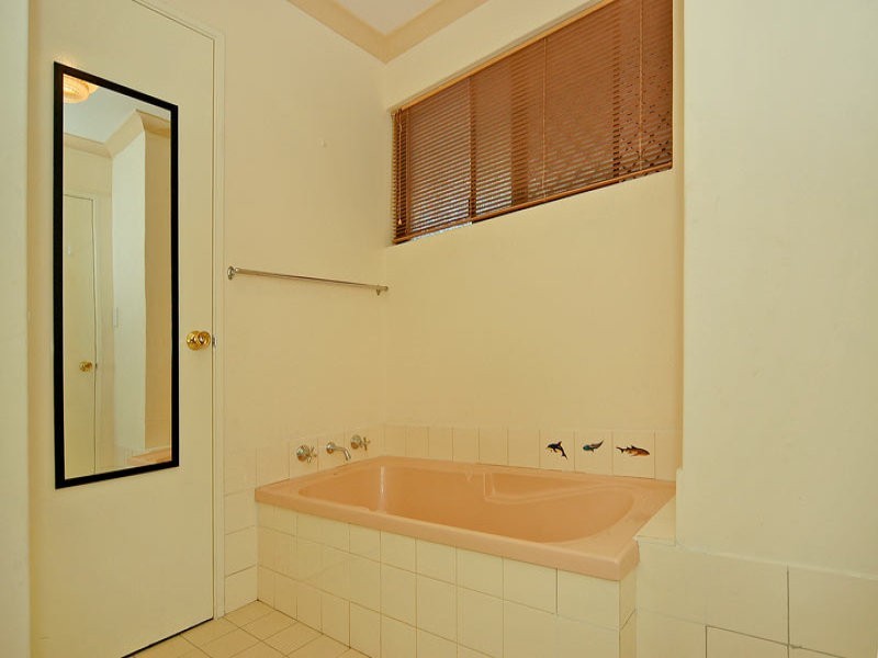 4 Hindoo Elbow, Stratton WA 6056