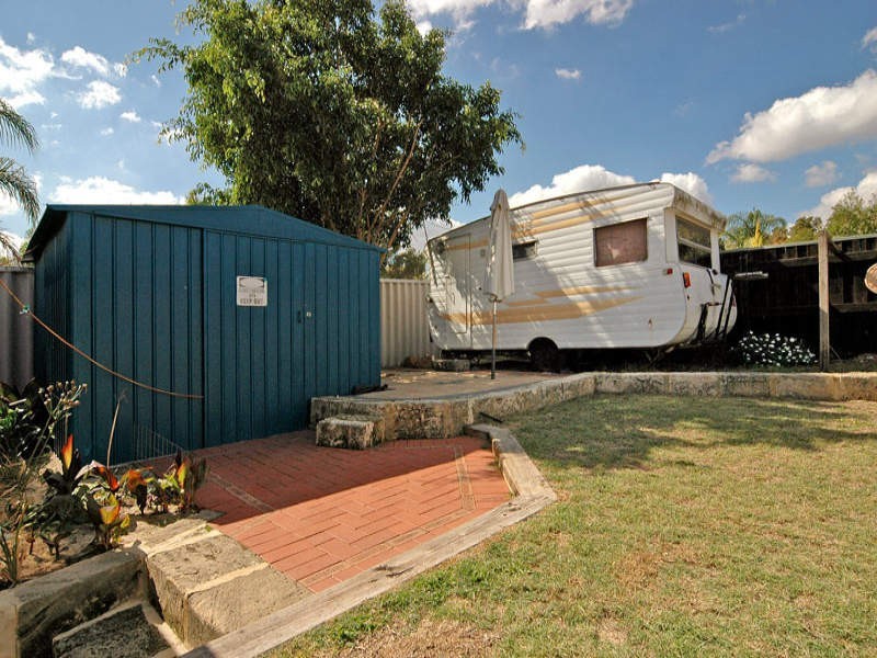 4 Hindoo Elbow, Stratton WA 6056