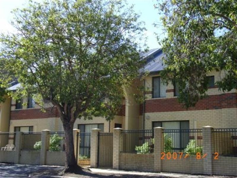 13/44 Railway Parade, Midland WA 6056