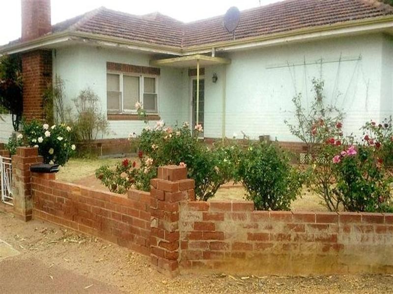 80 Brookton Highway, Brookton WA 6306