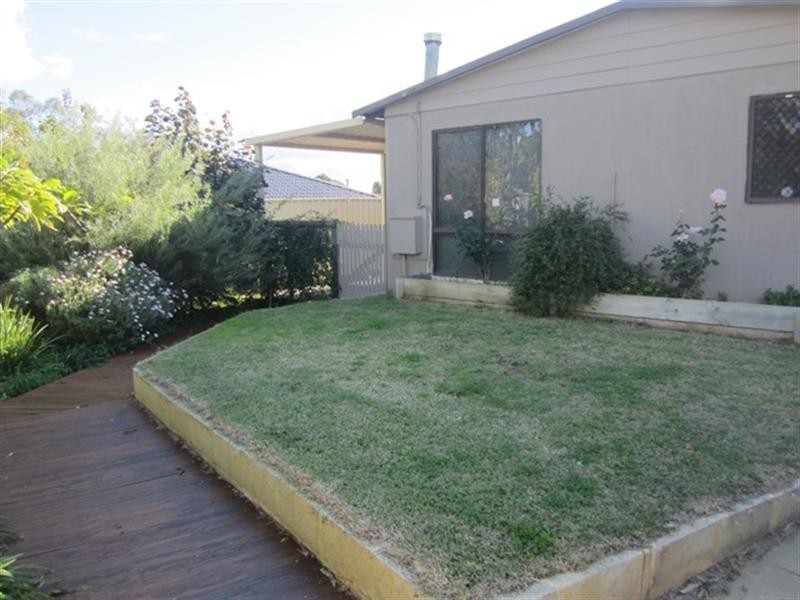 3 Jarril Place, Koongamia WA 6056