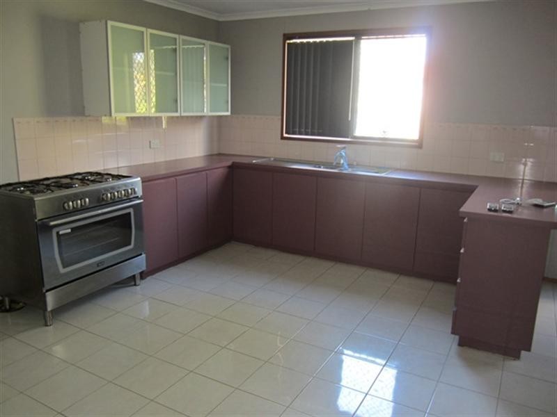 3 Jarril Place, Koongamia WA 6056