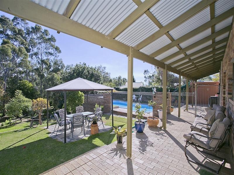22 Wooloomooloo Road, Greenmount WA 6056