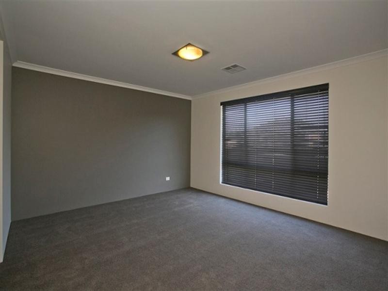 30 Millot Vista, Caversham WA 6055