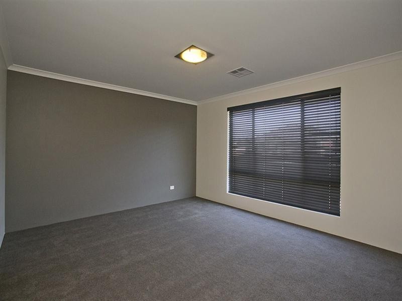 30 Millot Vista, Caversham WA 6055