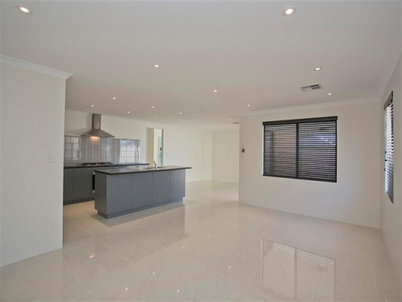 30 Millot Vista, Caversham WA 6055