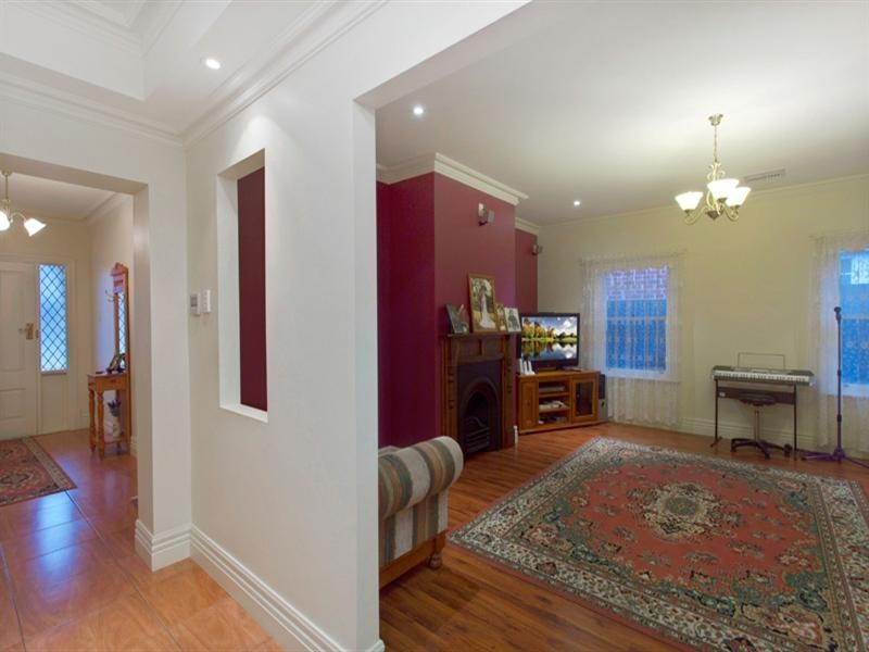 28 Glenford Avenue, Myrtle Bank SA 5064