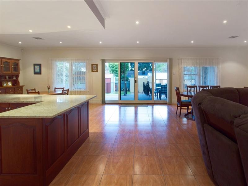 28 Glenford Avenue, Myrtle Bank SA 5064