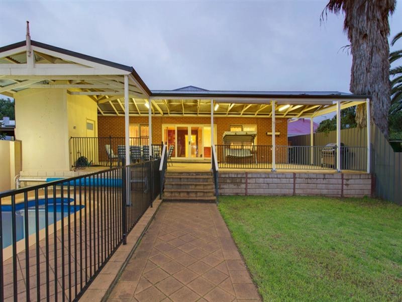 28 Glenford Avenue, Myrtle Bank SA 5064